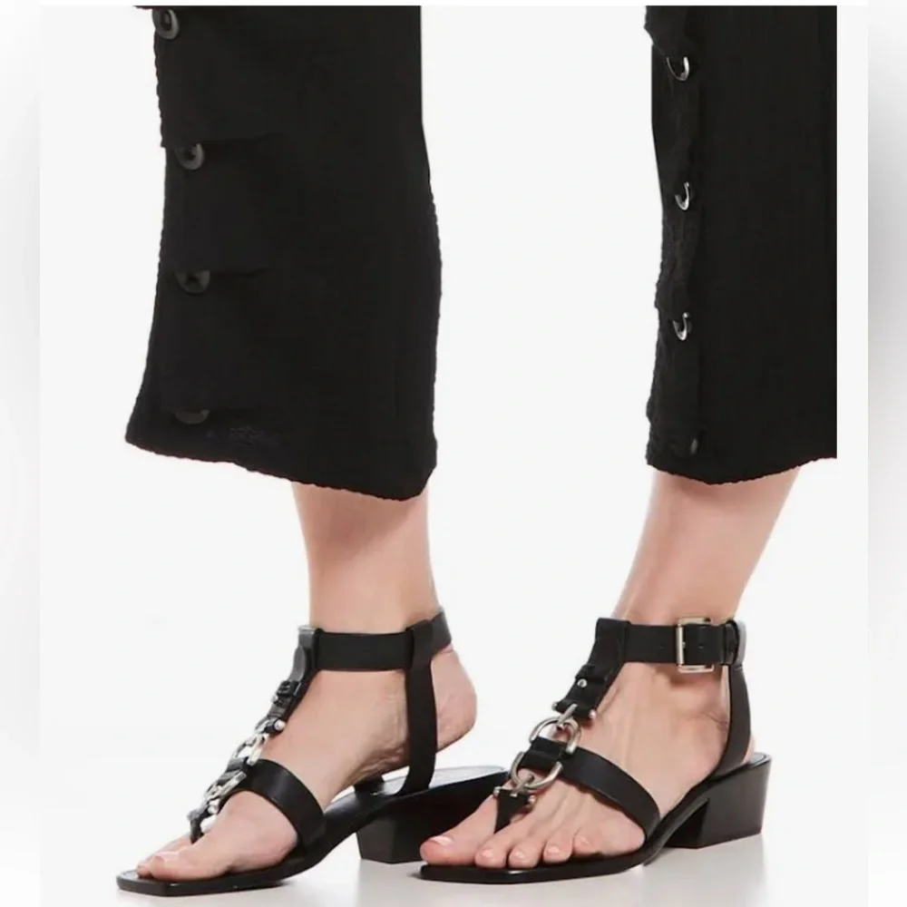 Donald J. Pliner Dena Black Leather Sandals Size 8 - Picture 1 of 8